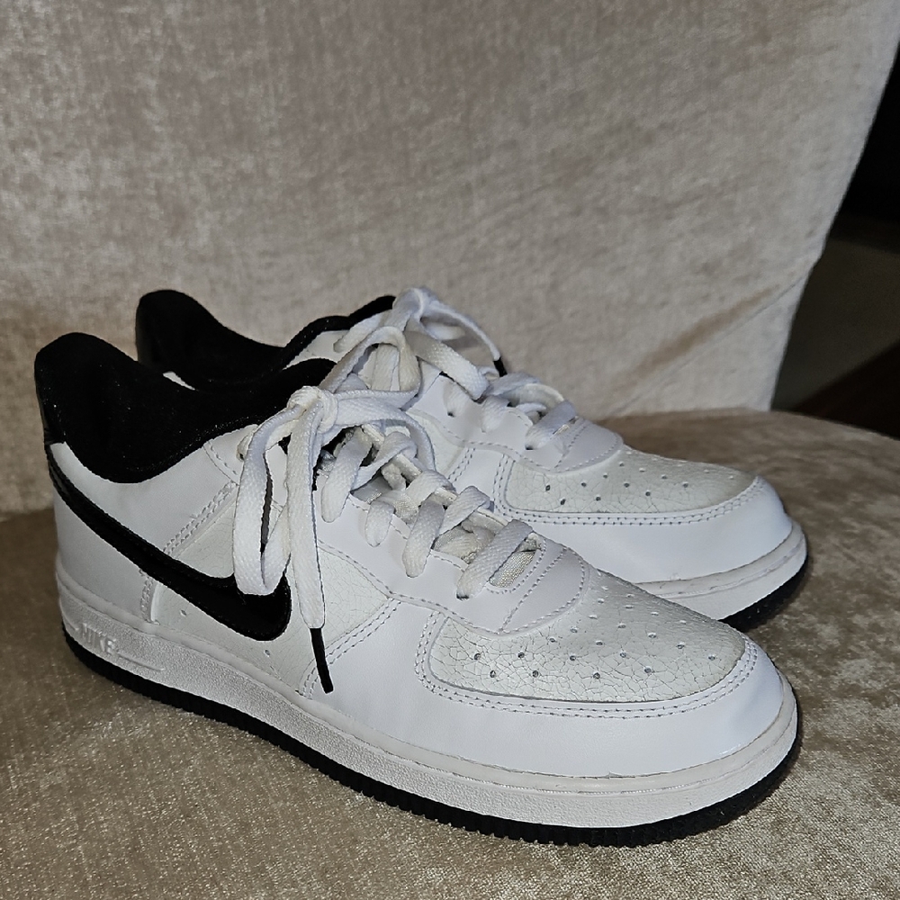 Nike Force 1 Athletic Shoes 3Y